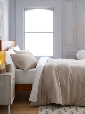 Dune Honeycomb 100% Organic Cotton Duvet Cover Set - Retail $134